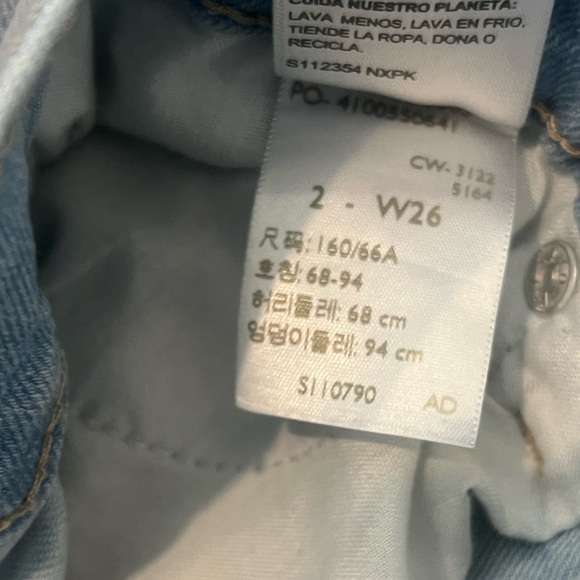 Denizen from Levi’s High Rise Vintage Fit Shorts - Picture 6 of 6